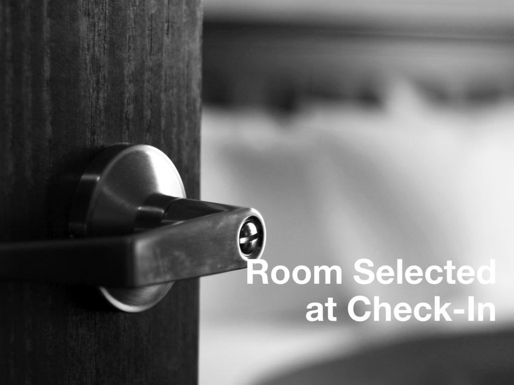 Anaheim Camelot Inn & Suites Δωμάτιο φωτογραφία