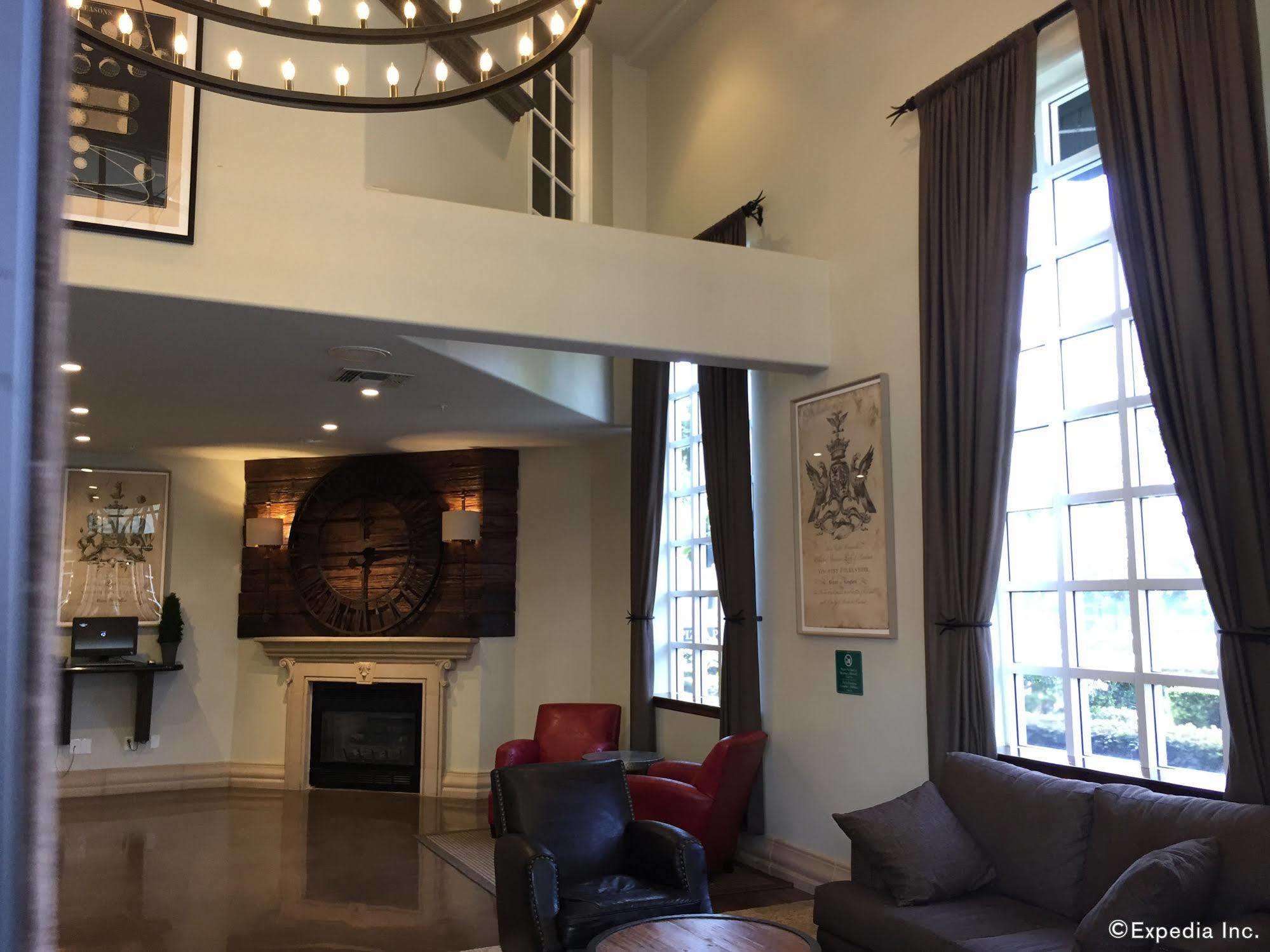 Anaheim Camelot Inn & Suites Εξωτερικό φωτογραφία