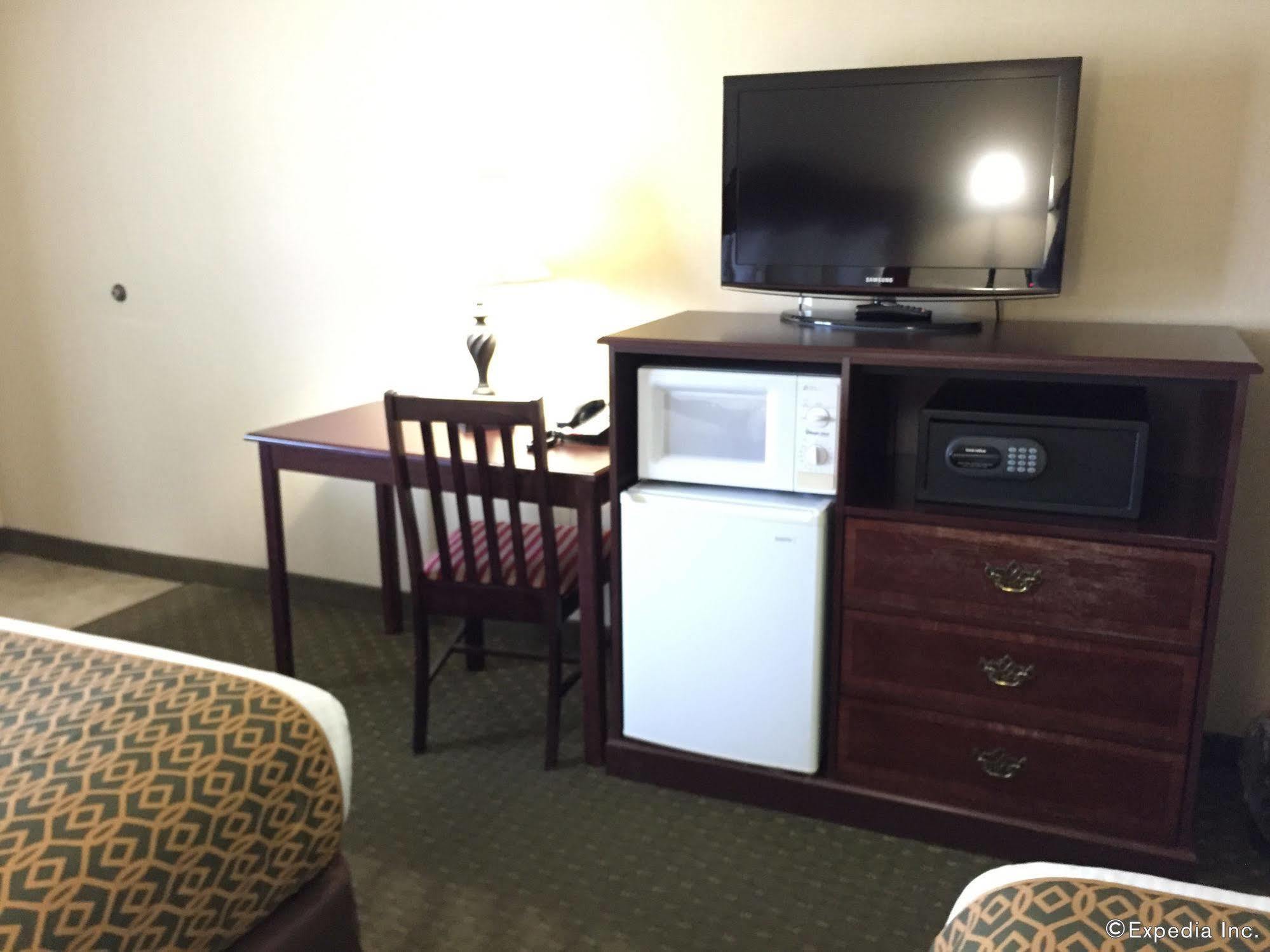 Anaheim Camelot Inn & Suites Εξωτερικό φωτογραφία