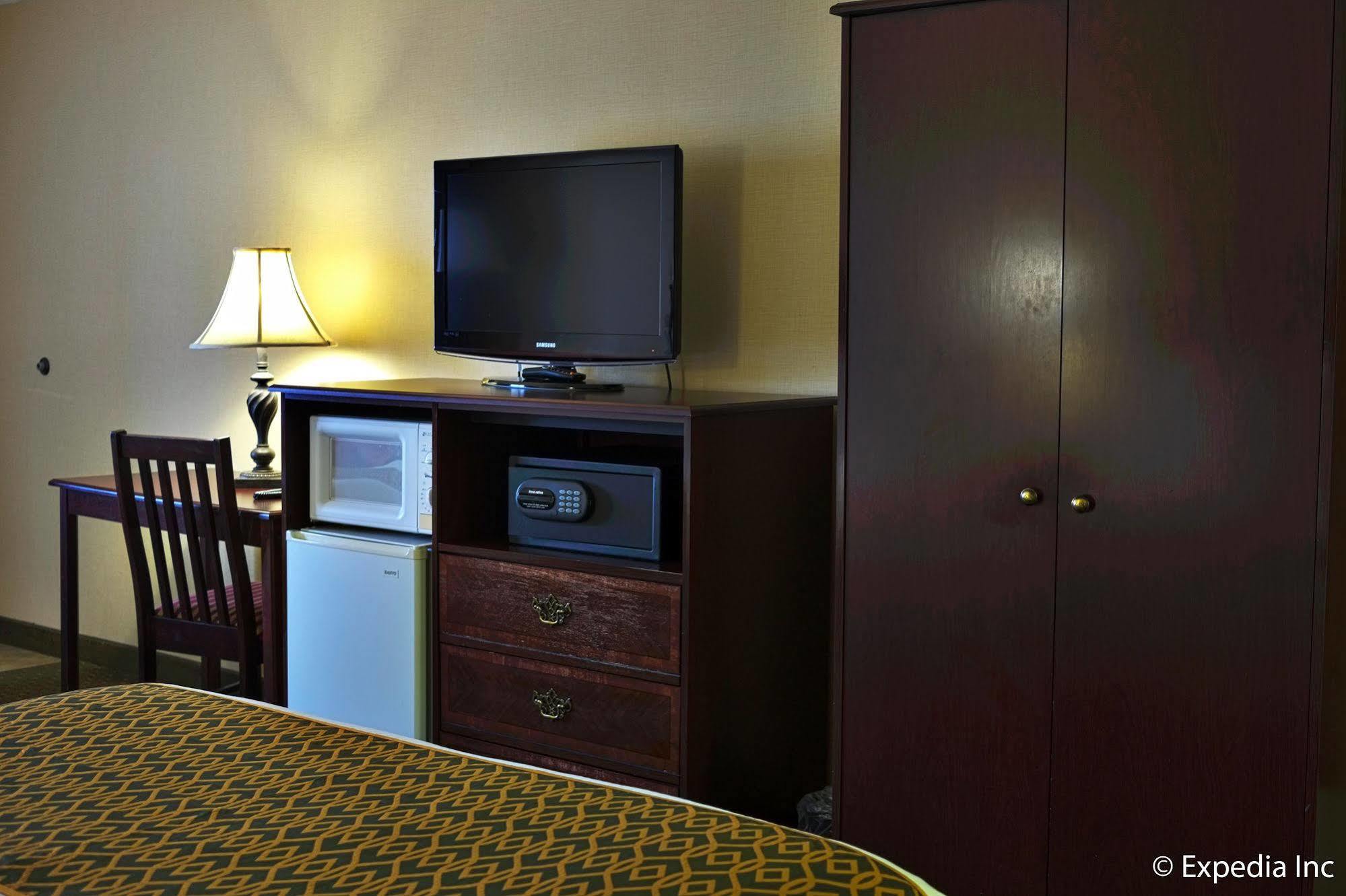 Anaheim Camelot Inn & Suites Εξωτερικό φωτογραφία